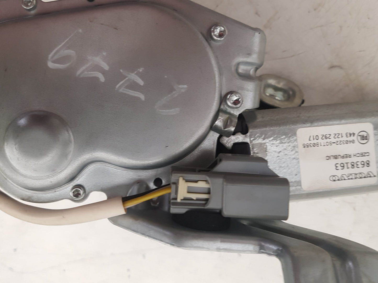 2002 - 2006 Volvo XC90  Estate Rear Wiper Motor 8638163