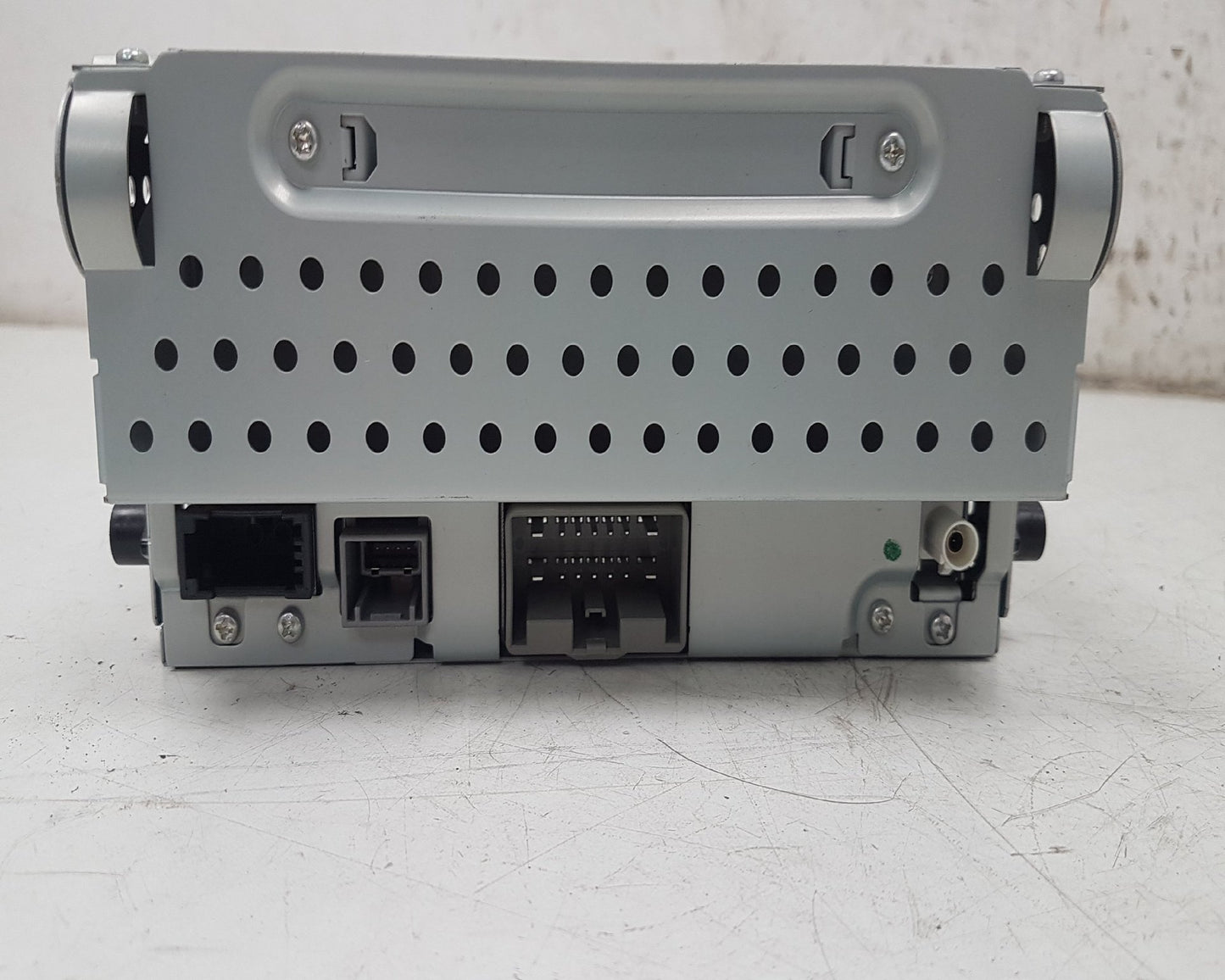 2010 - 2016 Volvo S80  Saloon CD Player 31328067