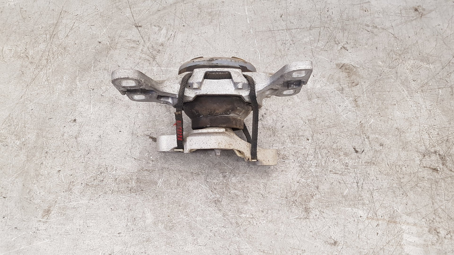 2012 - 2017 Volvo V40  Hatchback Right Engine Mount