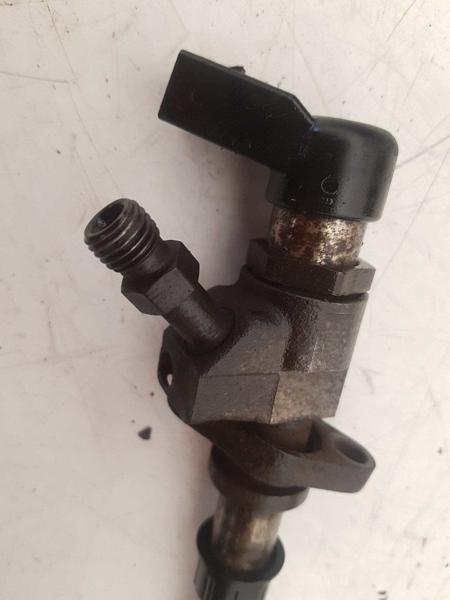 2006 - 2012 Volvo C30  Hatchback Fuel Injector 9657144580