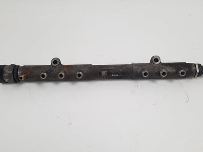 2004 - 2007 Volvo V50   Estate Injection Rail 30777554