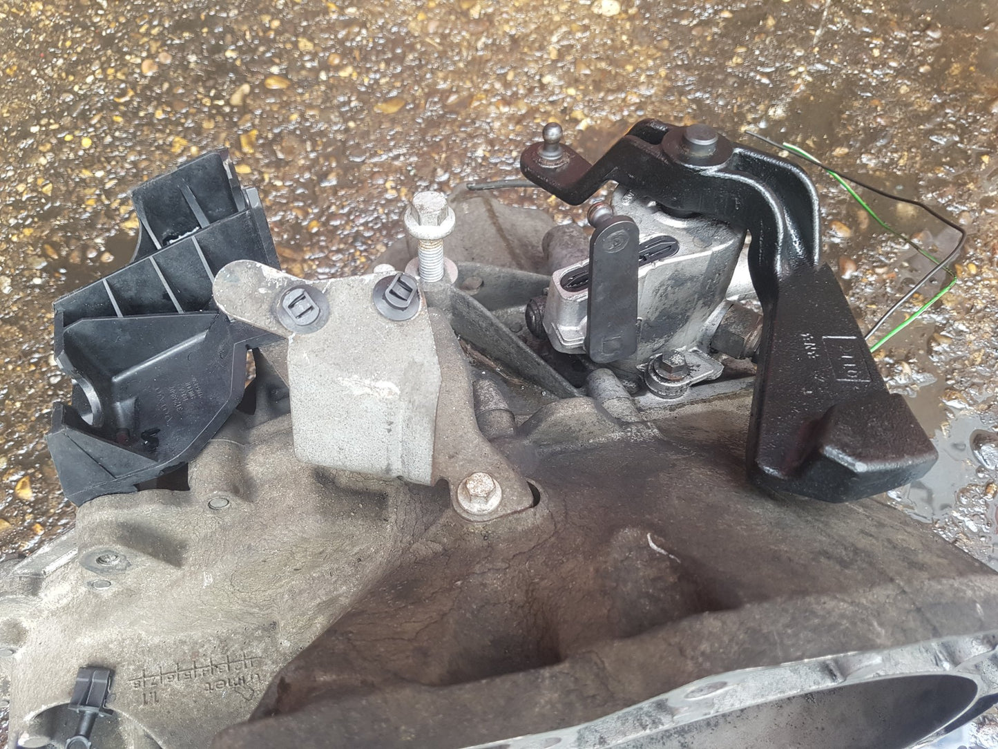 2010 - 2012 Volvo V50   Estate Manual Gearbox 1283179