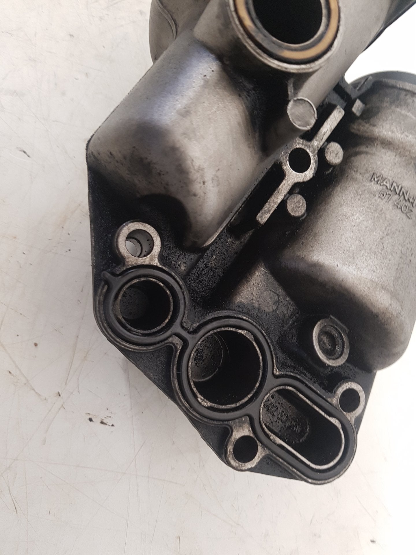 2004 - 2007 Volvo XC70  Estate Oil Filter Housing 6740273266