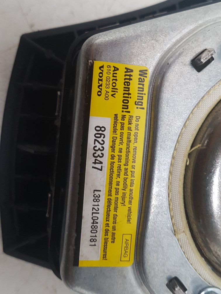 2008 - 2009 Volvo C70  Convertible STEERING WHEEL AIR BAG 8623347