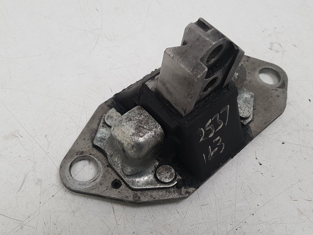 2004 - 2007 Volvo XC70  Estate Right Engine Mount 1349381