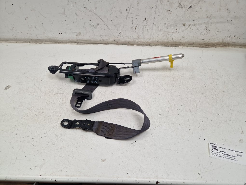2003 - 2007 Volvo V70  Estate Left Front Seat Belt 30662989