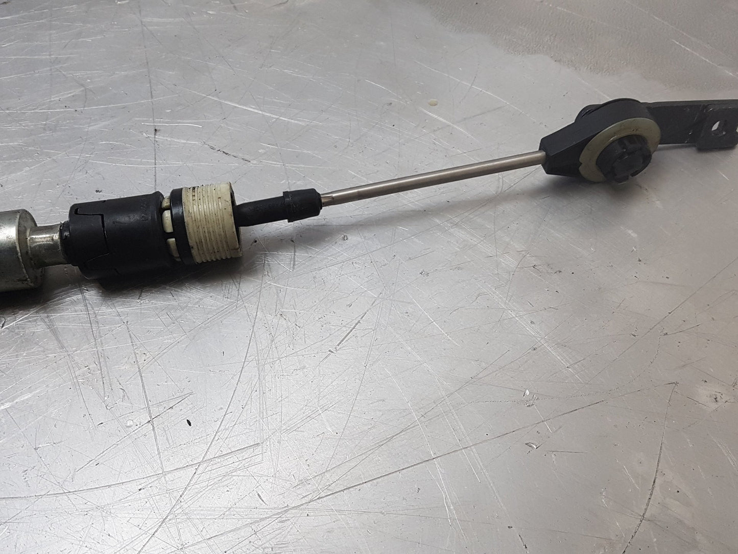 2014 - 2018 Volvo S80  Saloon Gear Shifter Cable Set 31367929