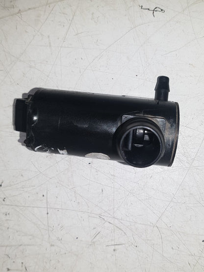 2002 Saab 9-3  Convertible WASHER PUMP (WINDSCREEN) 60210-2970