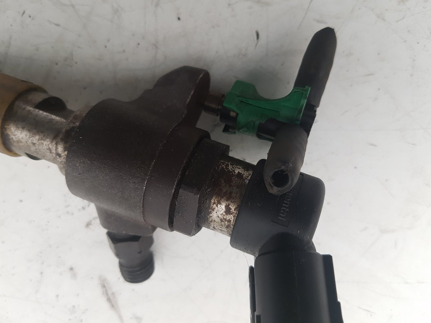 2010 - 2012 Volvo S40  Saloon Fuel Injector 50274V05