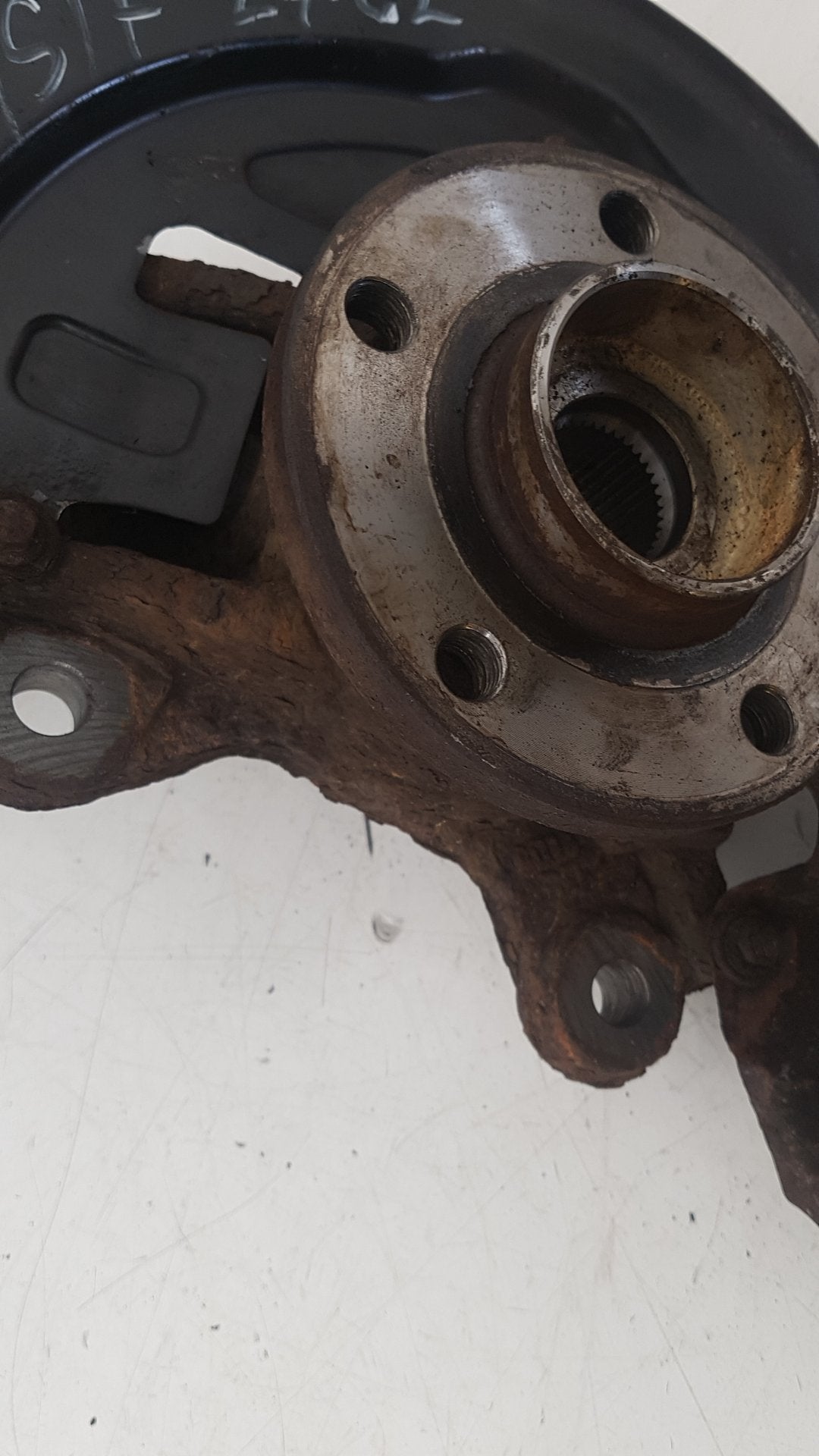 2008 - 2013 Volvo XC60 I 156 Estate Left Front Hub Assembly 7G91-3K171-M