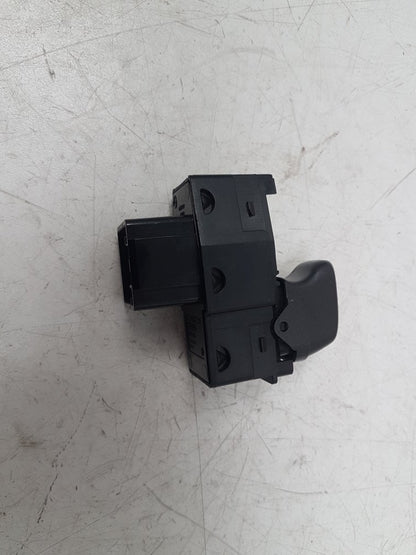 2004 - 2009 Volvo S60  Saloon Left Rear Window Switch 30658696
