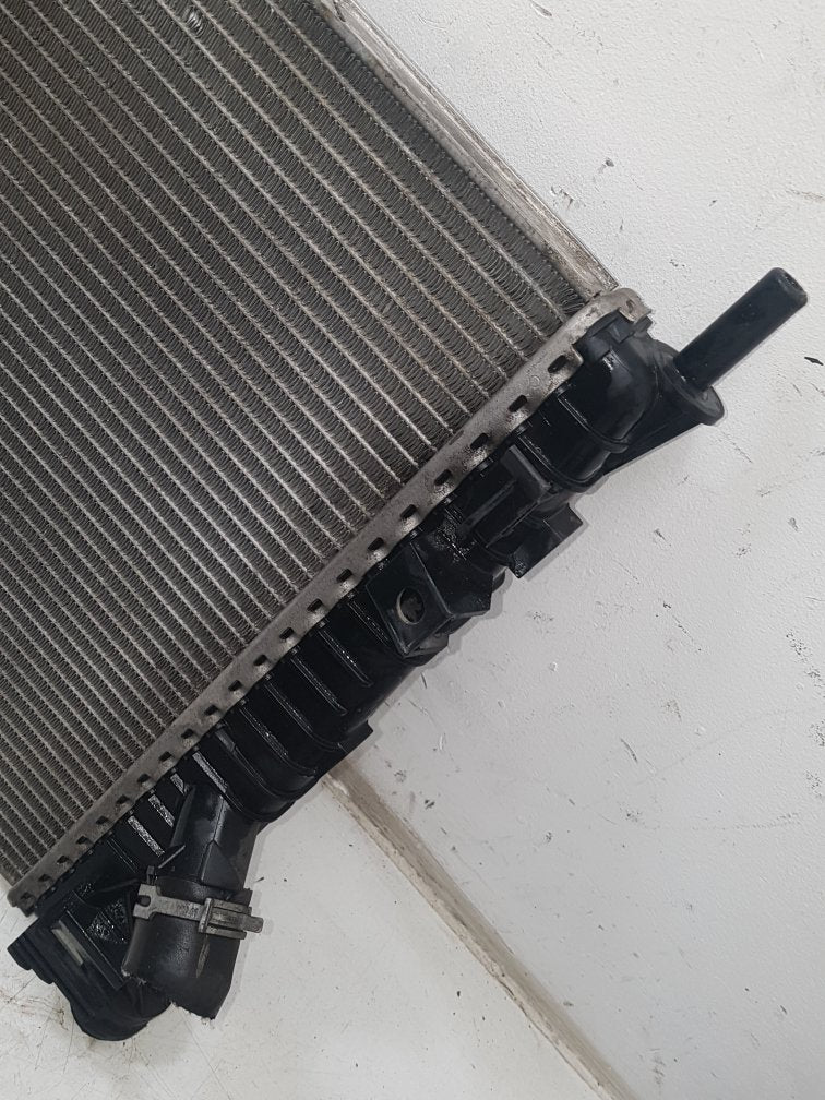 2004 - 2010 Volvo S40  Saloon Radiator 3M5H8005TL