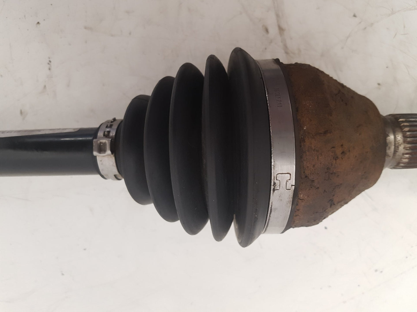 2010 - 2012 Saab 9-5  Saloon MANUAL DRIVESHAFT - PASSENGER FRONT (ABS) 13219092