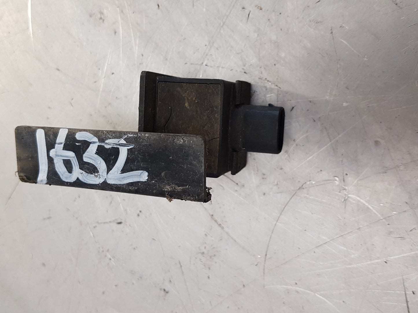 2003 - 2007 Volvo V70  Estate ACCELEROMETER 8691733