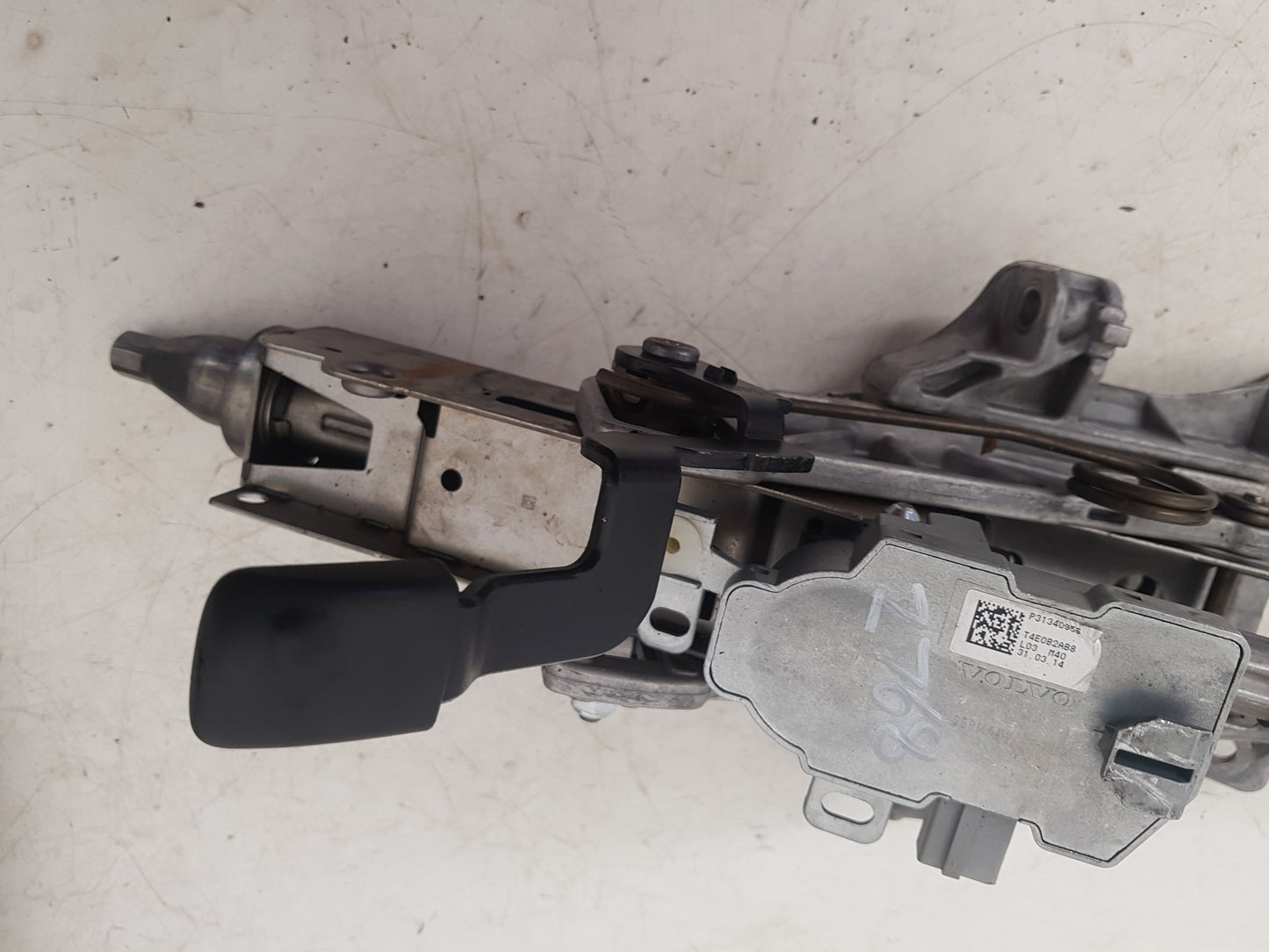 2012 - 2015 Volvo V40  Hatchback Steering Column 31340956