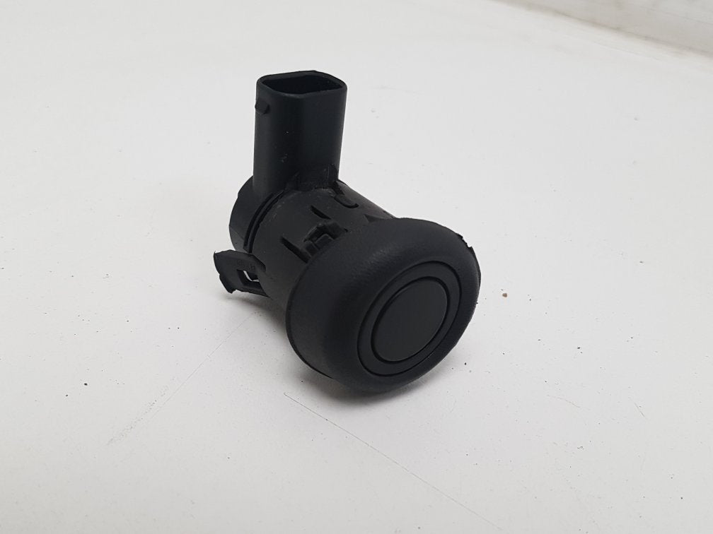 2003 - 2006 Volvo XC90  Estate Parking Sensor 30765108