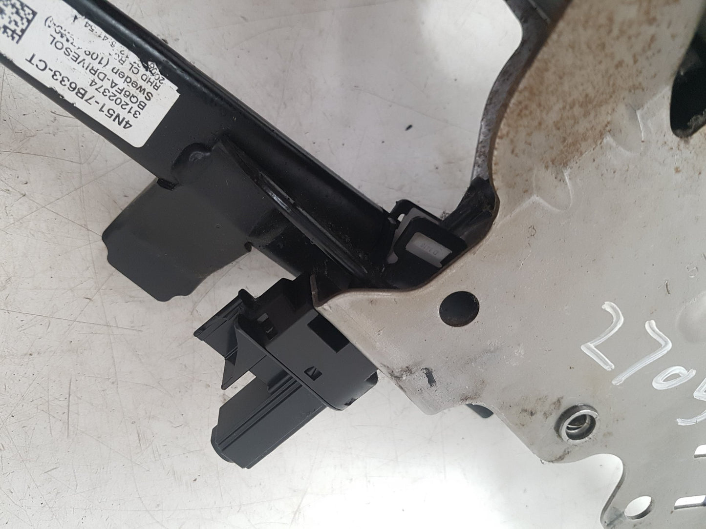 2005 - 2012 Volvo S40  Saloon Clutch Pedal 31202374