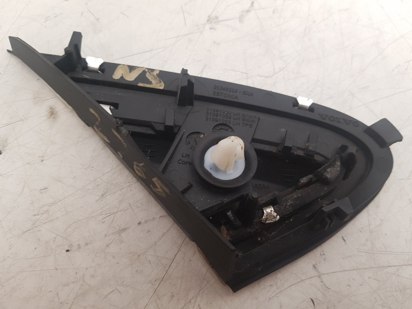 2012 - 2016 Volvo V40  Hatchback MIRROR TRIM (PASSENEGER SIDE) 31349229