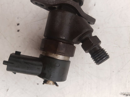 2001 - 2008 Volvo V70  Estate Fuel Injector 8658353