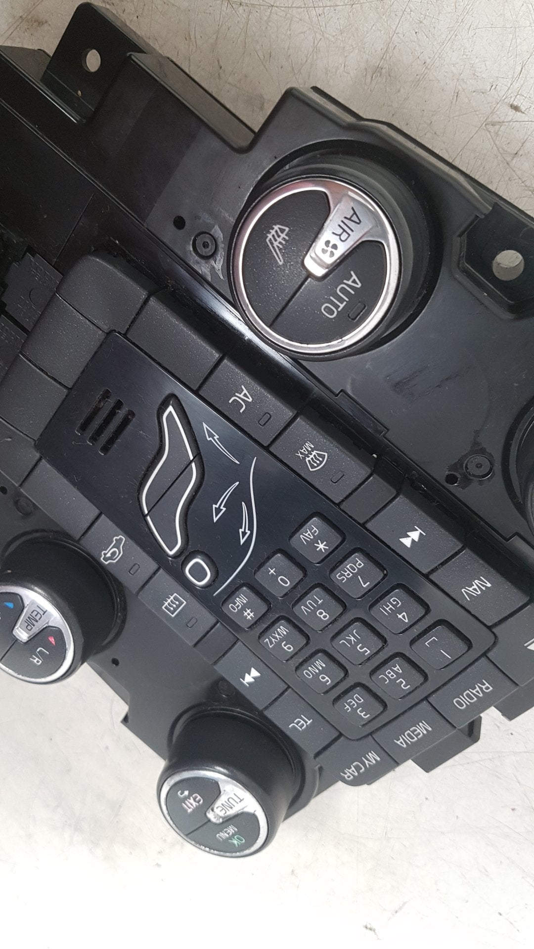 2013 Volvo V40  Hatchback HEATER & RADIO CONTROL PANNEL 31288103