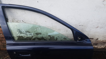 2000 - 2008 Volvo V70  Estate DOOR - COMPLETE (DRIVER SIDE FRONT) 30796487