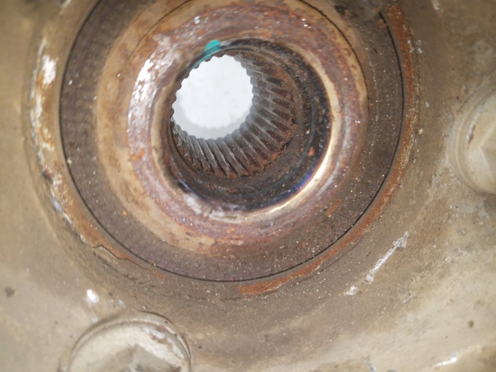 2010 - 2012 Saab 95  Saloon Left Front Hub Assembly 13243519L