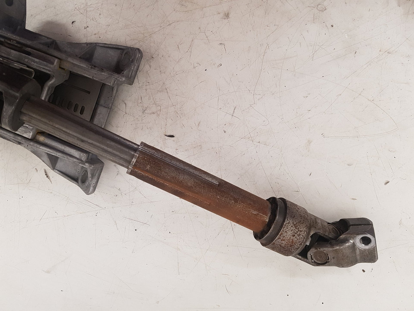 2012 - 2015 Volvo V40  Hatchback Steering Column 31340956