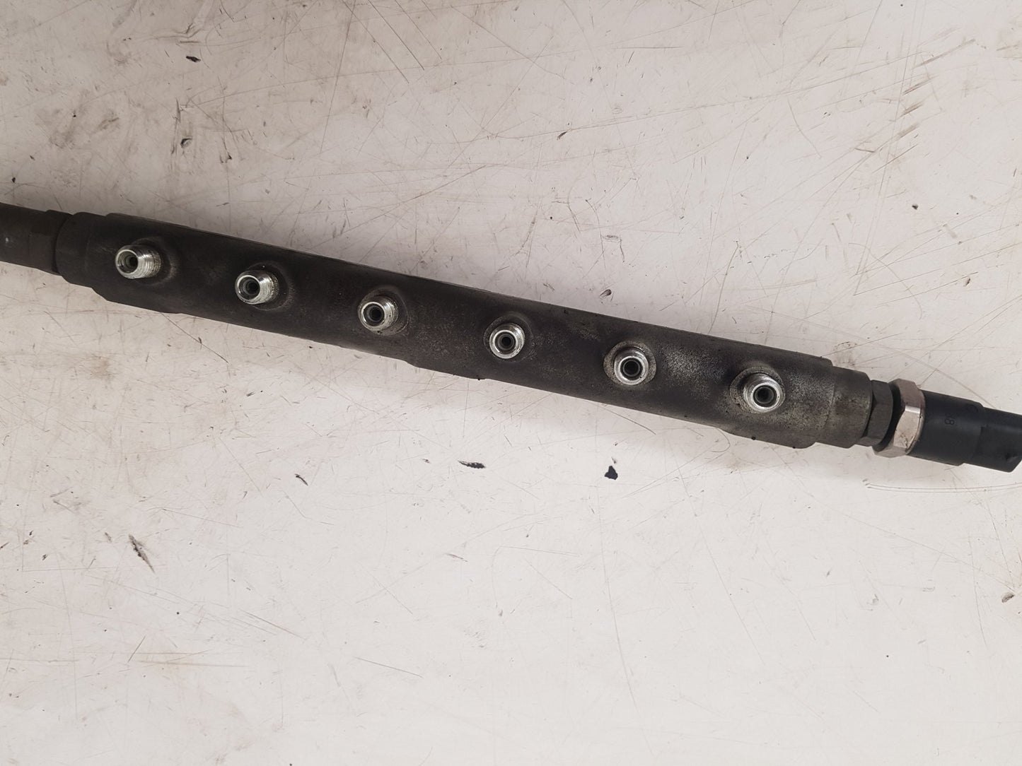 2001 - 2008 Volvo V70  Estate Injection Rail 8658252
