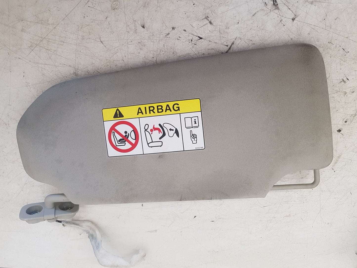 2017 - 2025 Volvo V90 235, 236 Estate Left Sun Visor