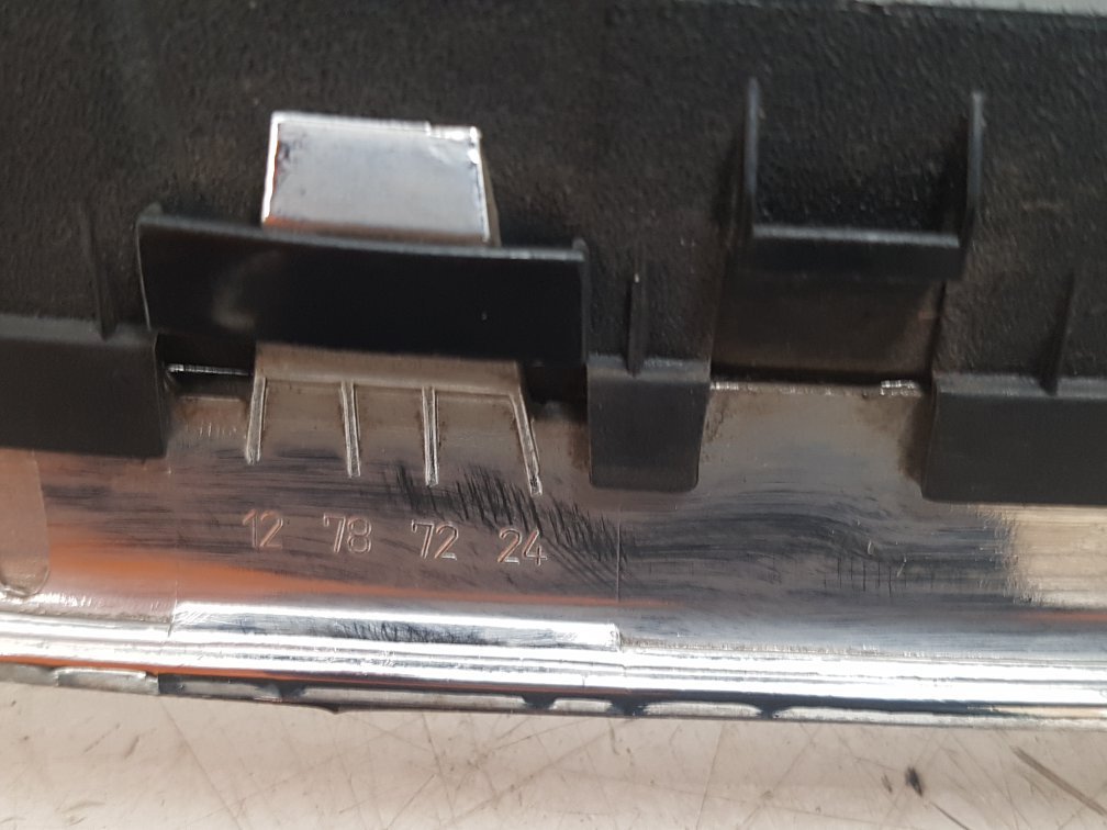 2003 - 2007 Saab 9-3  Convertible FRONT GRILL 12787224