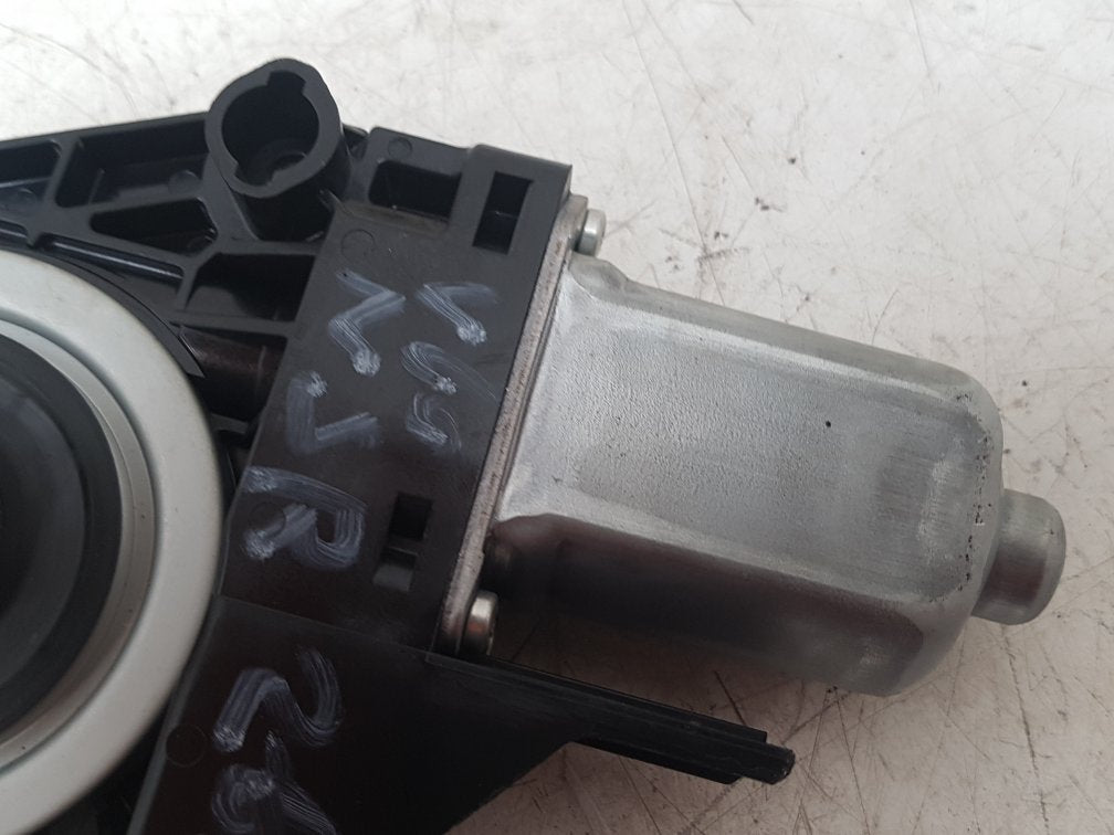 2010 - 2014 Volvo V60  Estate WINDOW REG MOTOR (DRIVER SIDE REAR) 966264-101