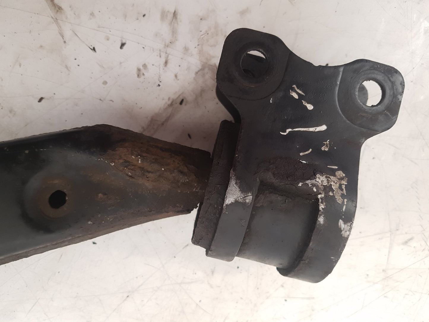2004 - 2006 Volvo S40  Saloon Right Front Lower Control Arm 31277465