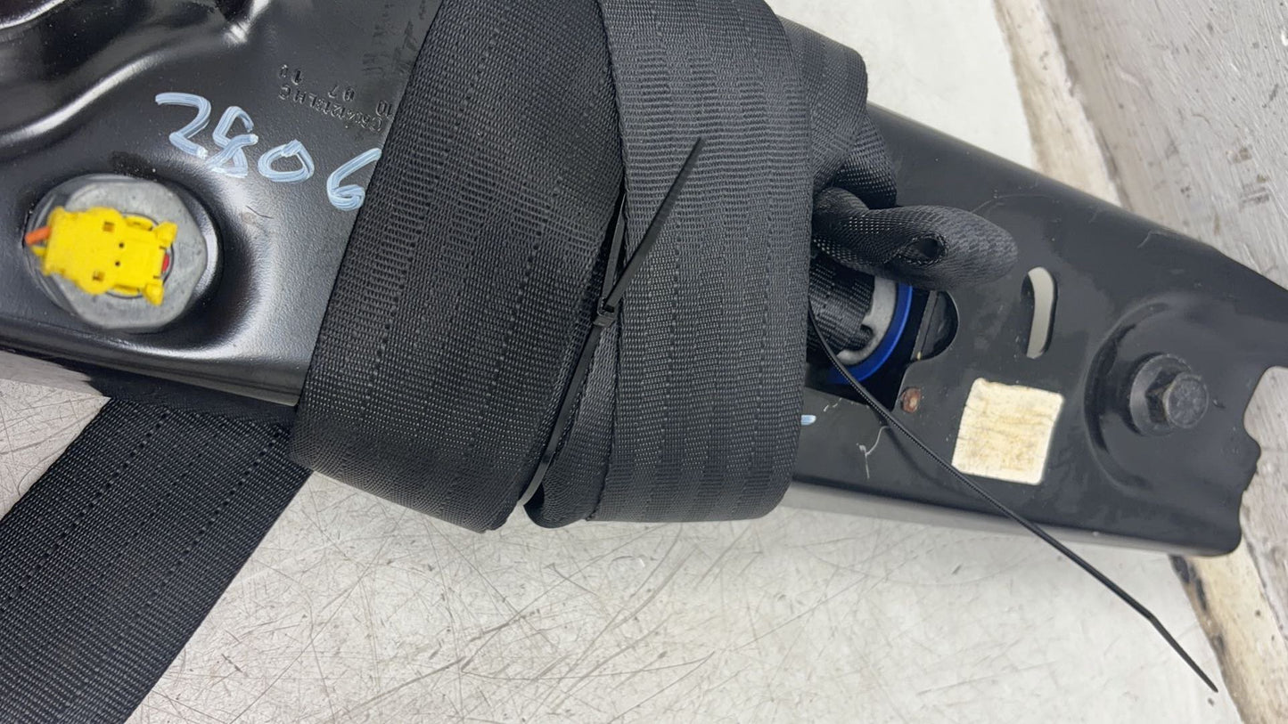2010 Volvo XC70  Estate Left Front Seat Belt 39811479