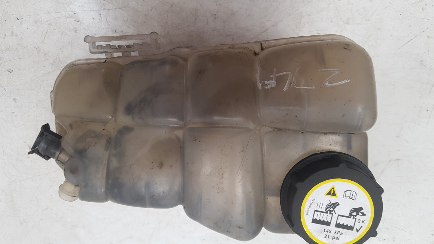 2013 Volvo V40  Hatchback Radiator Pressure Bottle 31338764