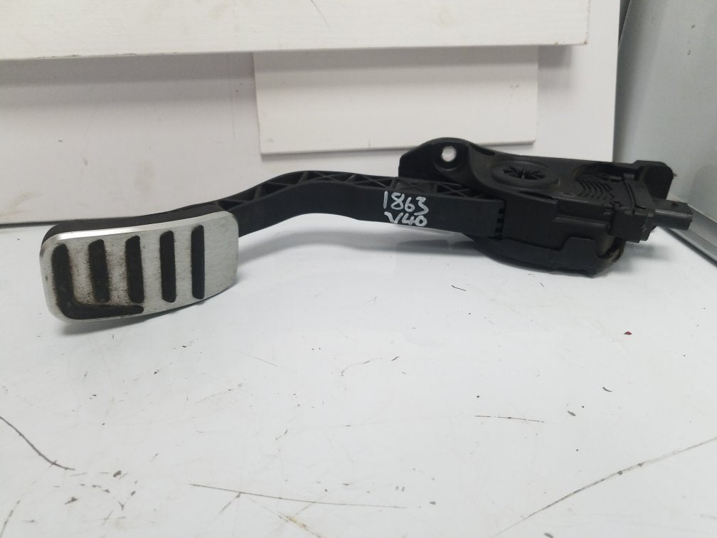 2012 - 2021 Volvo V40  Hatchback Accelerator Pedal 31341777