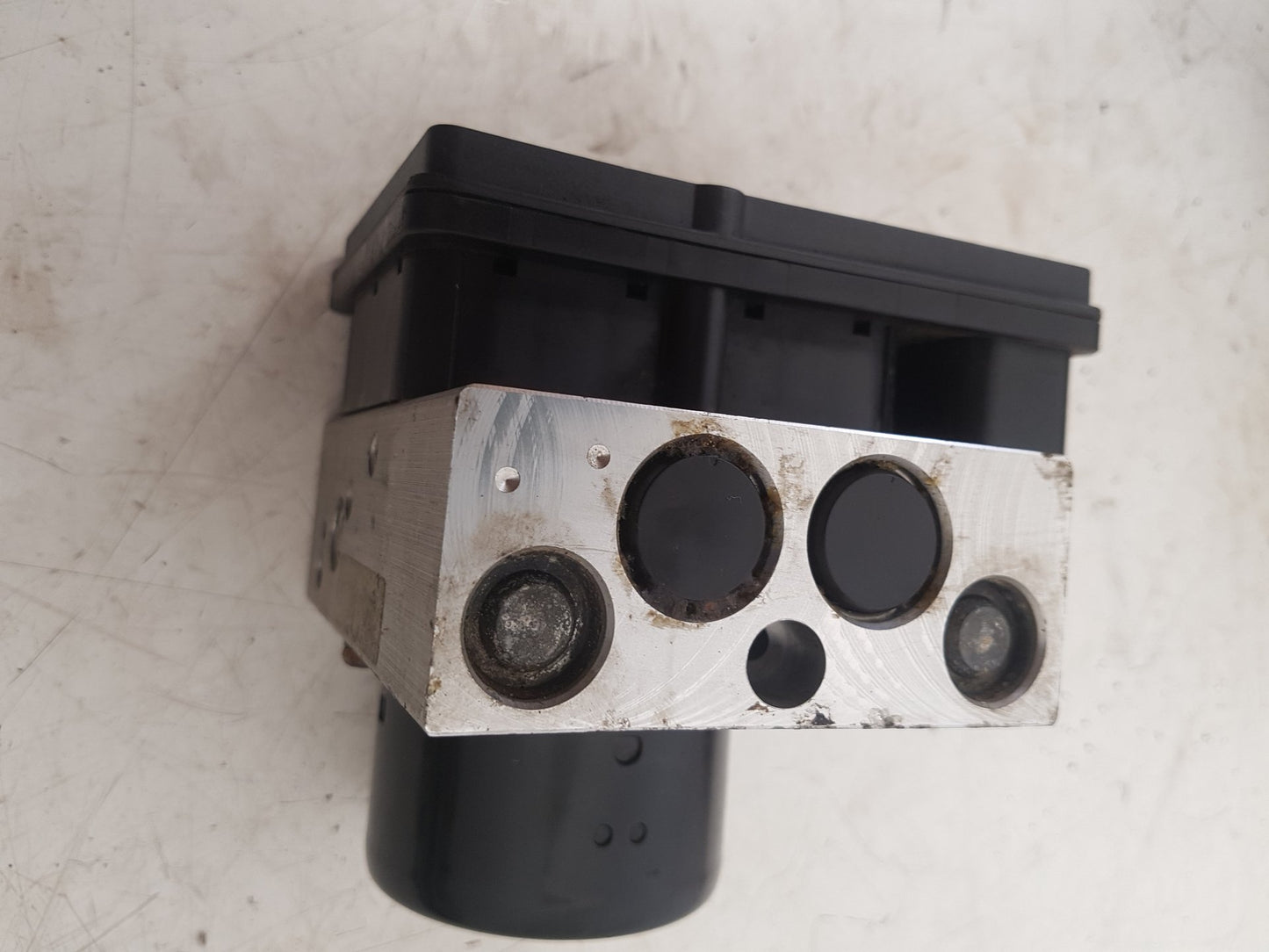 2000 - 2007 Volvo XC70  Estate ABS Pump/Modulator 30714956