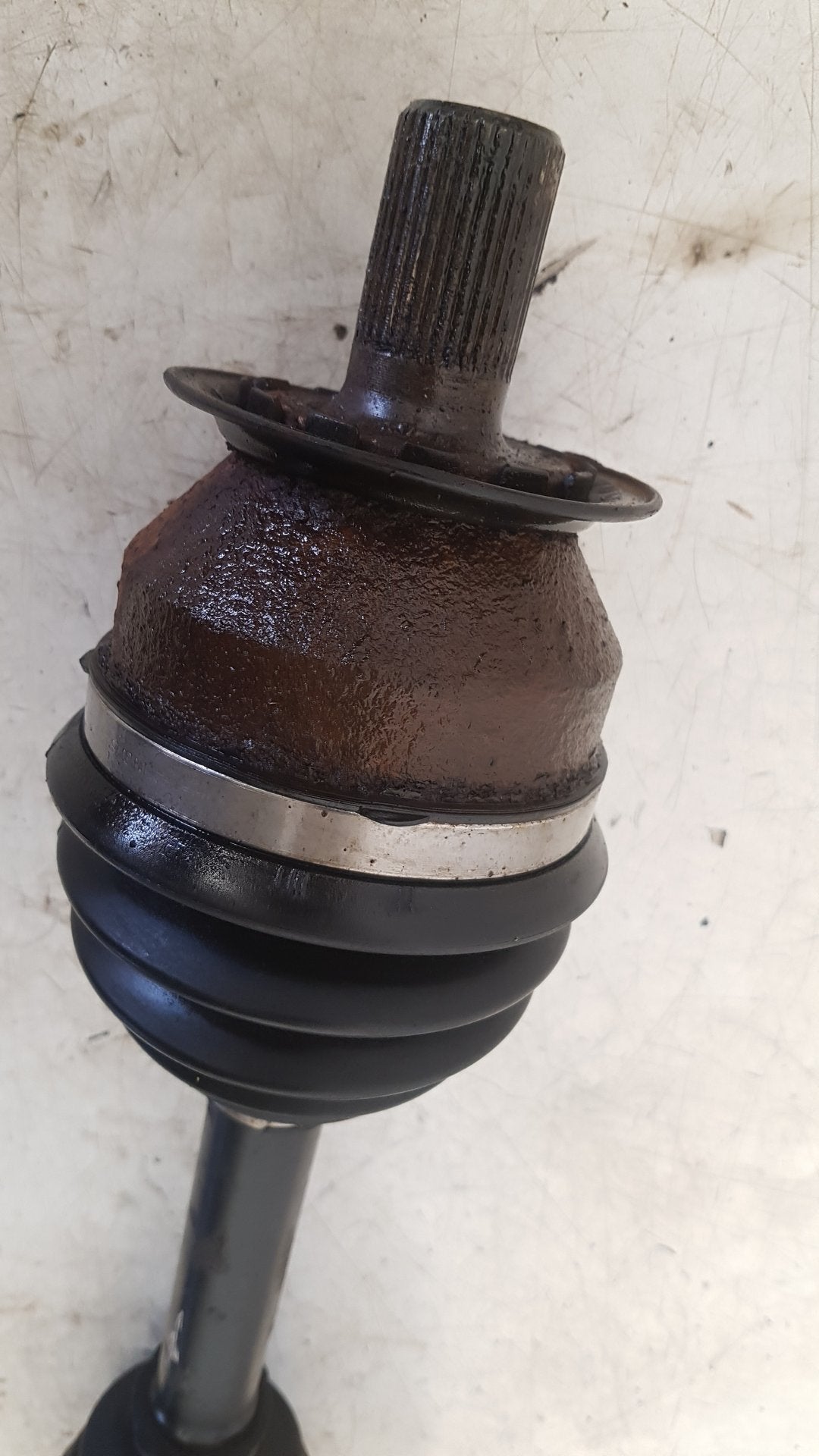 2006 - 2013 Volvo C70 II 542 Convertible Left Front Drive Axle 31219035