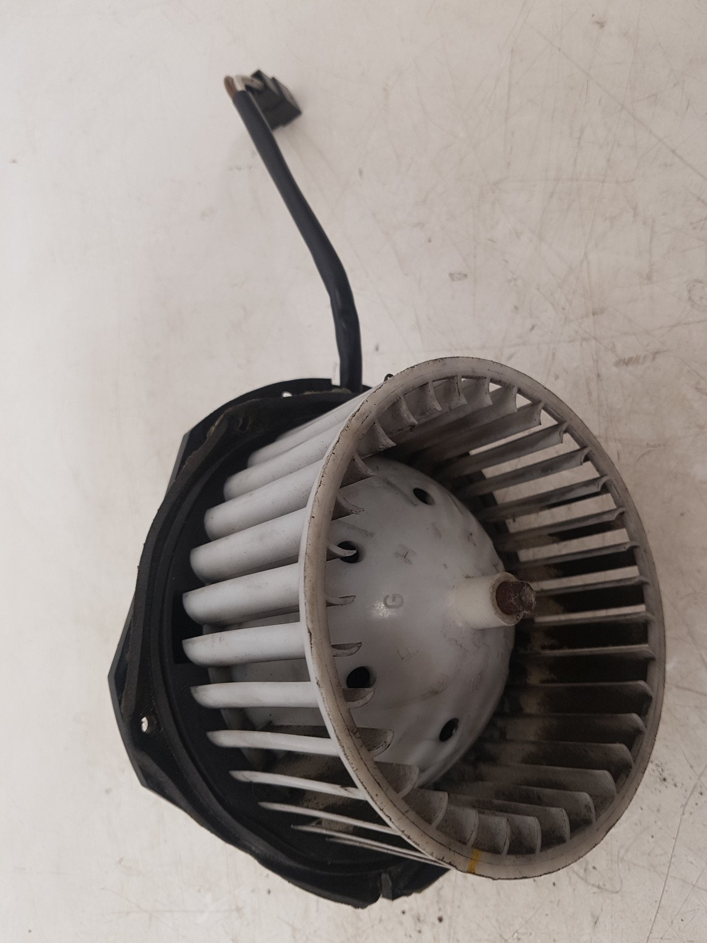 1987 - 1995 Volvo 480  Hatchback Blower Motor 0130 111 150