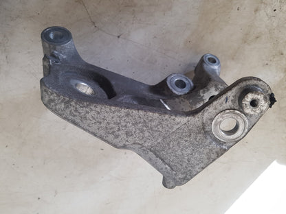 2017 - 2025 Volvo V90 235, 236 Estate Right Engine Mount 31670033