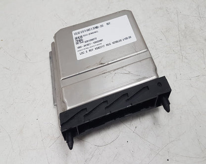 1999 - 2000 Volvo V70  Estate Engine ECU 0261206272