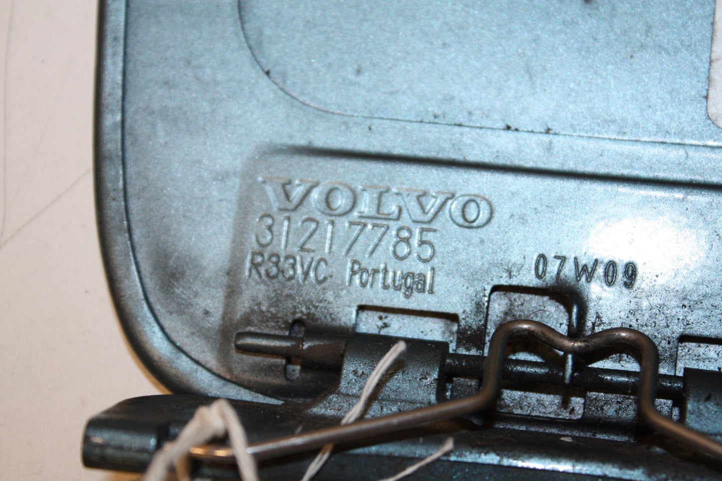 2007 - 2014 Volvo C30   Fuel Filler Door 31217785