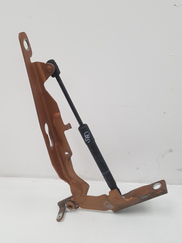 2010 - 2015 Volvo S60   Bonnet Hinge/Strut 30799178