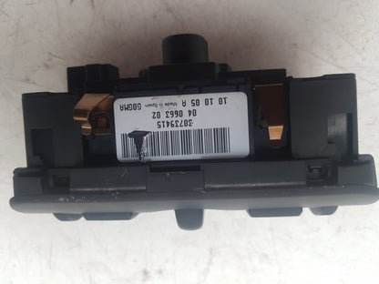 2010 - 2016 Volvo S80  Saloon Headlight Switch 30739415