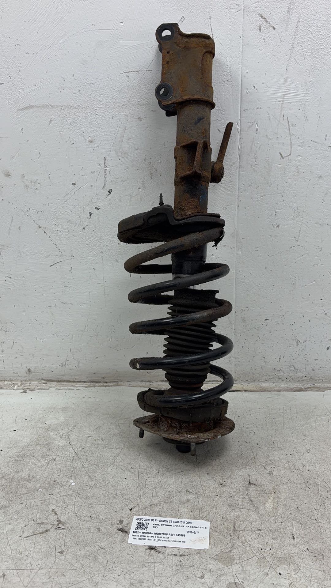 2007 - 2014 Volvo XC90  Estate COIL SPRING (FRONT PASSENGER SIDE)