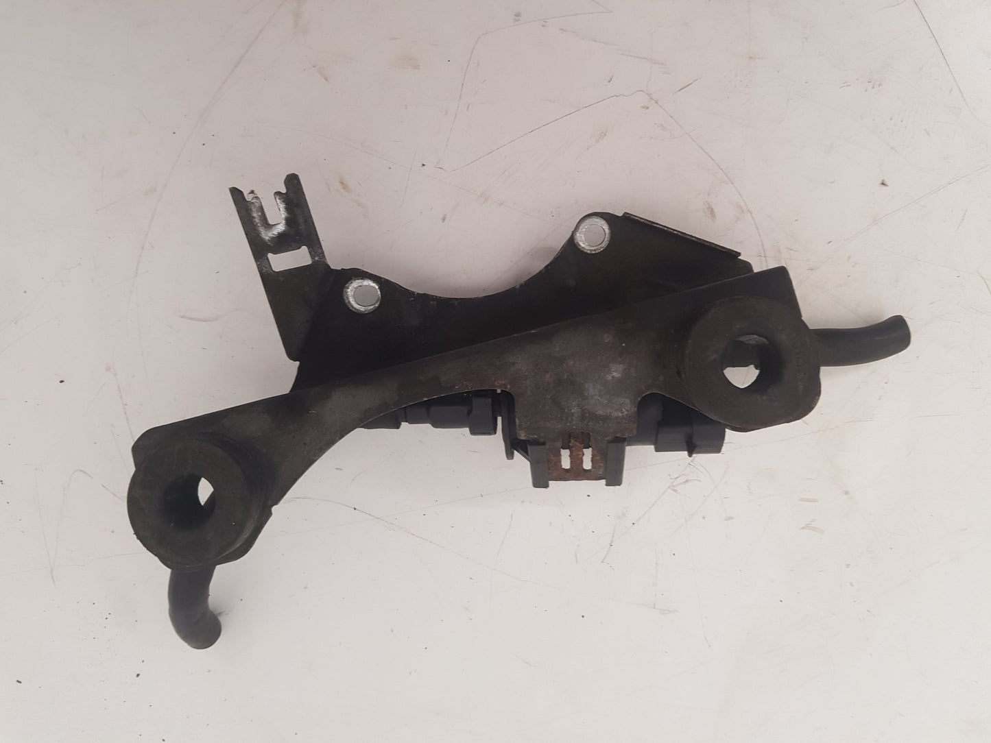2007 - 2015 Saab 9-3  Estate VACUUM CONTROL SOLENOID VALVE 55352994