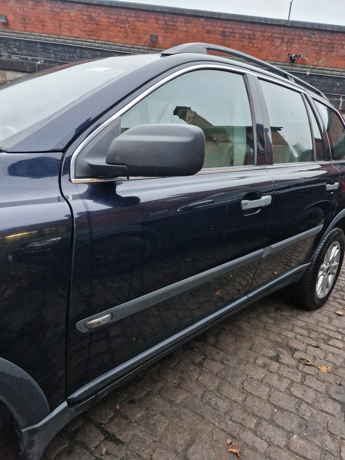2002 - 2014 Volvo XC90  Estate DOOR - BARE (FRONT PASSENGER SIDE) 467 BLUE