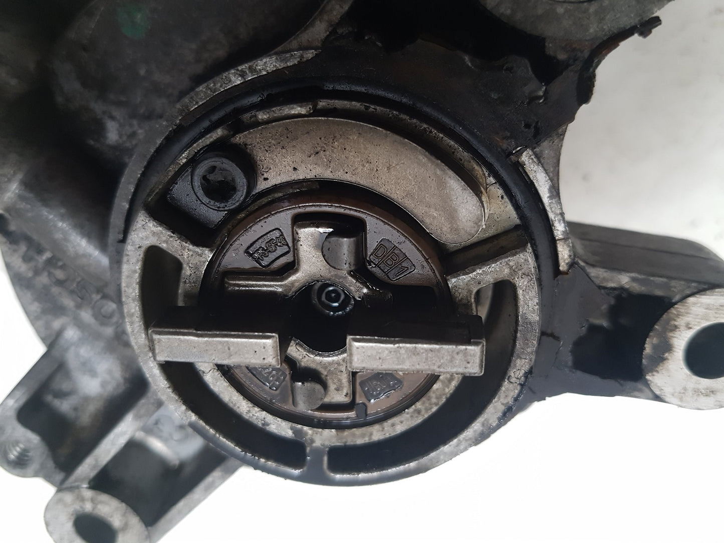 2008 - 2009 Volvo C70  Convertible Vacuum/Air Pump 30725859
