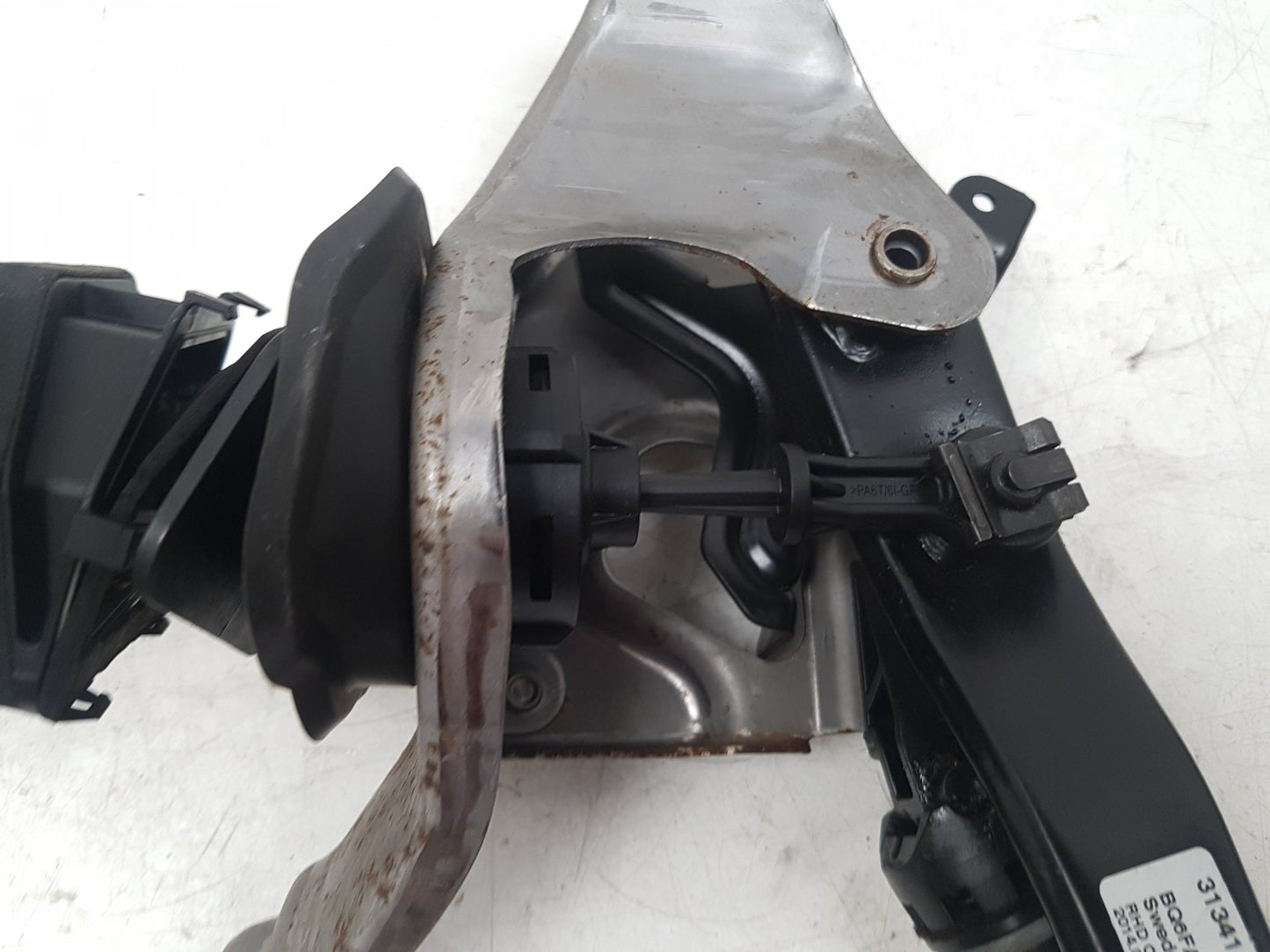2013 - 2015 Volvo V60  Estate Clutch Pedal 31341421