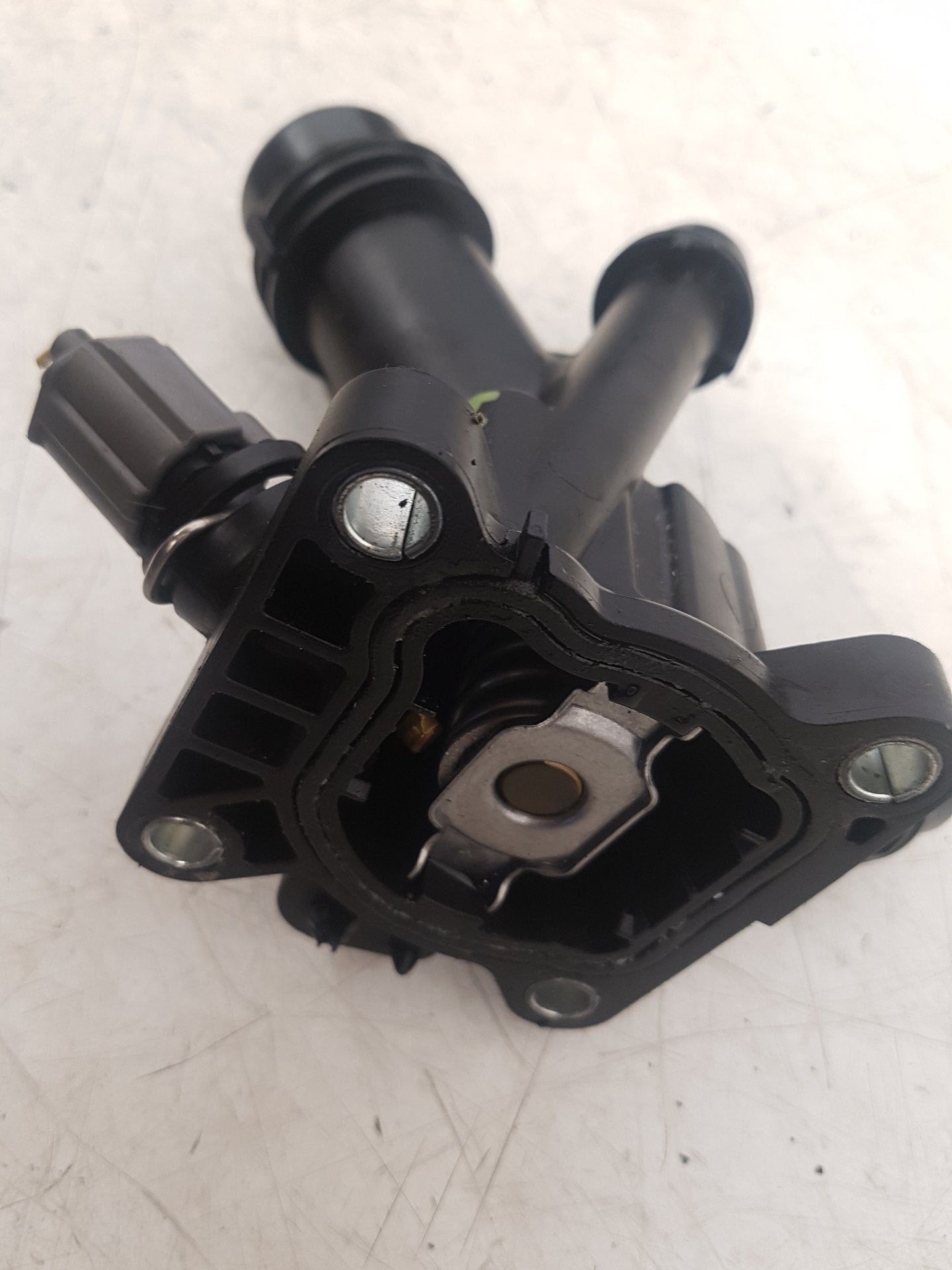 2008 - 2016 Volvo XC70 III 136 Estate THERMOSTAT HOUSING/TEMP SENSOR 31293556