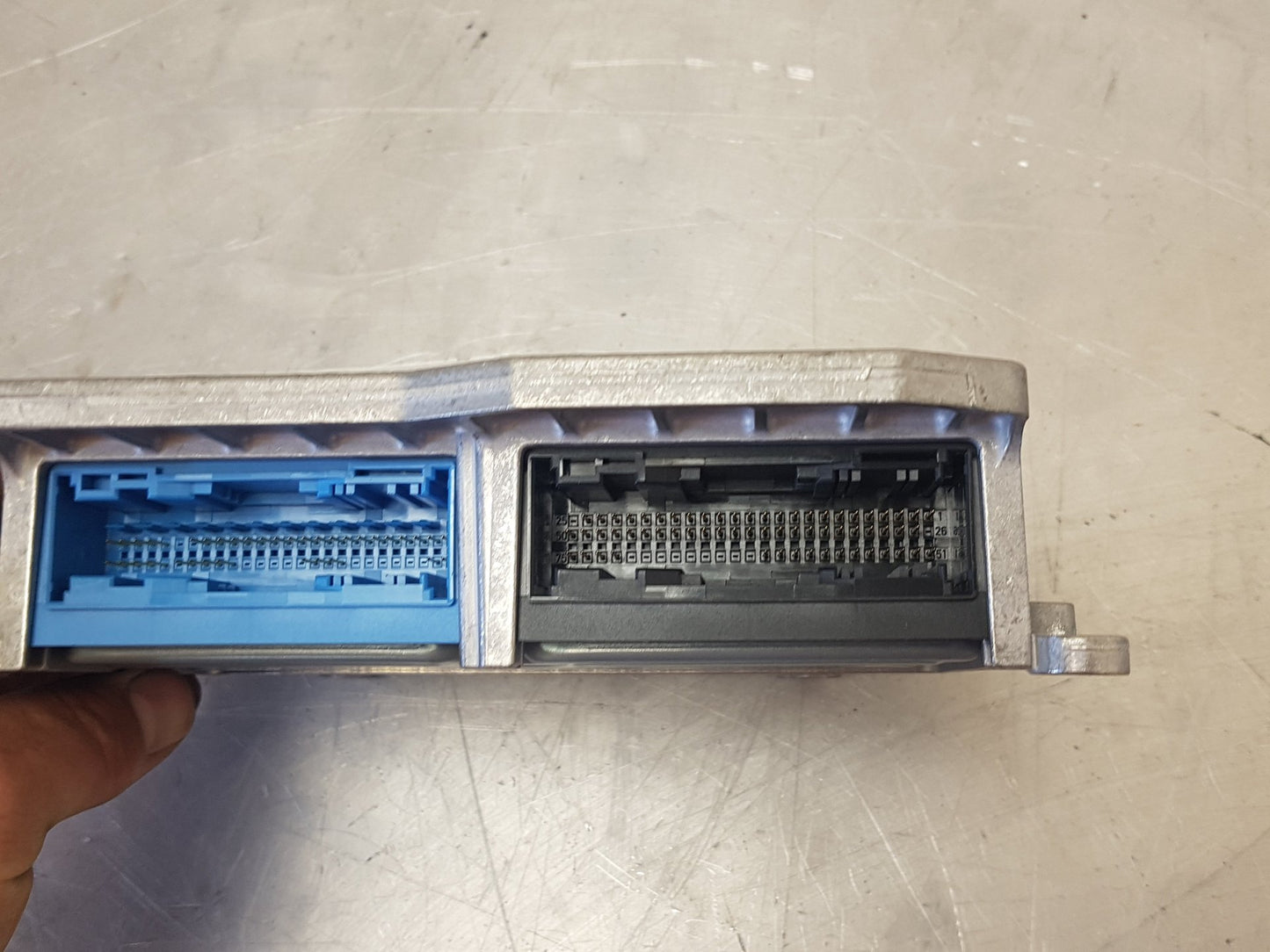 2008 - 2015 Volvo V70  Estate Airbag Module 31295676